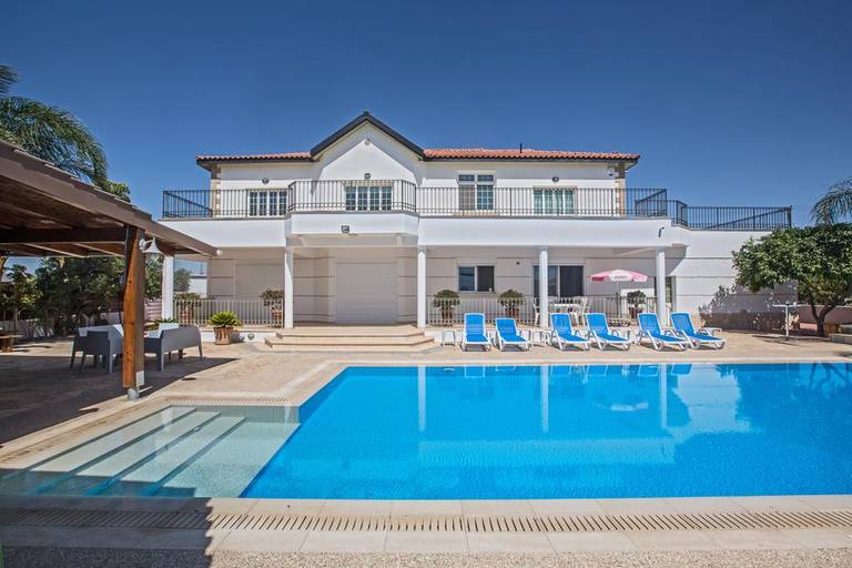 Papas Villa