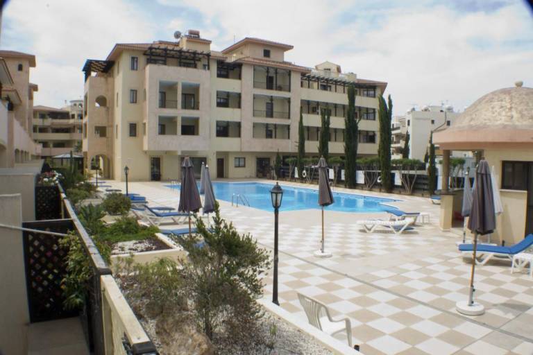 Queens Gardens 2 bedrooms