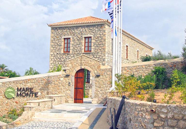 Mare Monte Luxury Suites