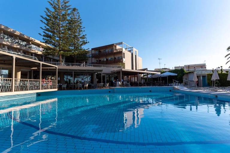 Minos Apart Hotel Apart