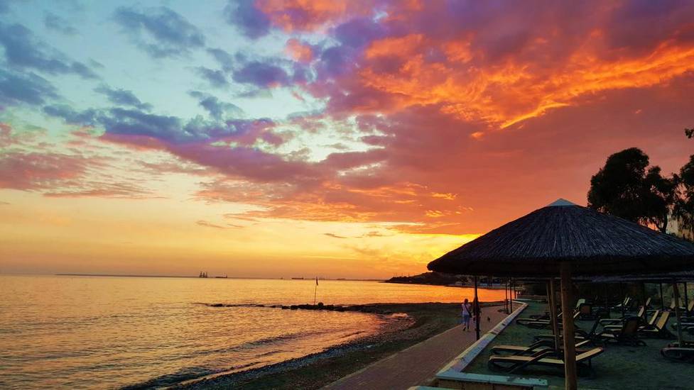 3 Bedroom Villa with Stunning Sea Views Кипр, Лимасол