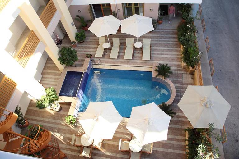 Ammos Suites