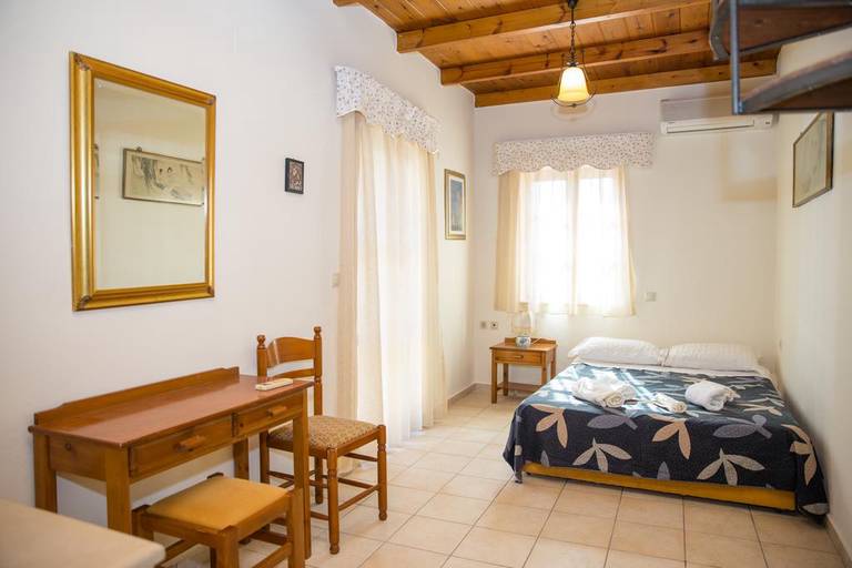 Agapi Holiday Home