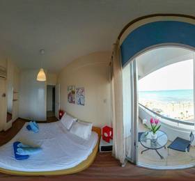 Alex Beach Apartment 51 в Ларнаке