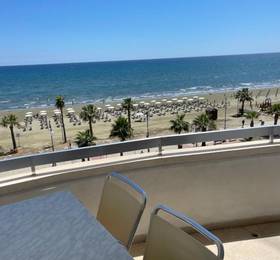 Alex Beach Apartment 31 в Ларнаке