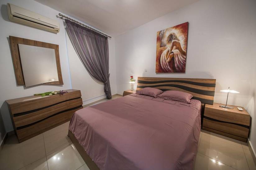 Skylight Megaron Кипр, Ларнака