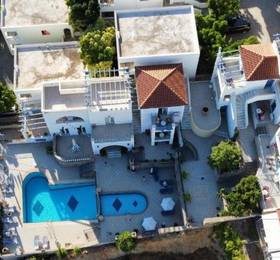 KTM Sunny Villas в Поросе