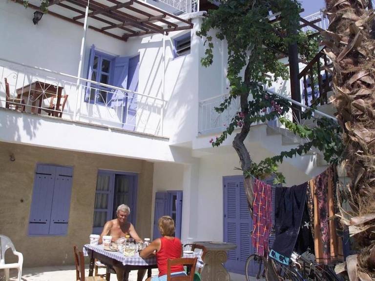 Tenta House