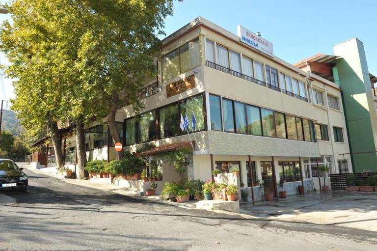 Minaides Hotel