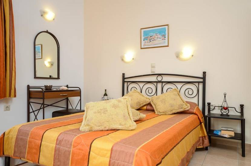 Mare Monte Studios Греция, Плака