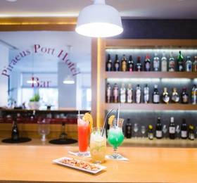 Piraeus Port Hotel в Афинах