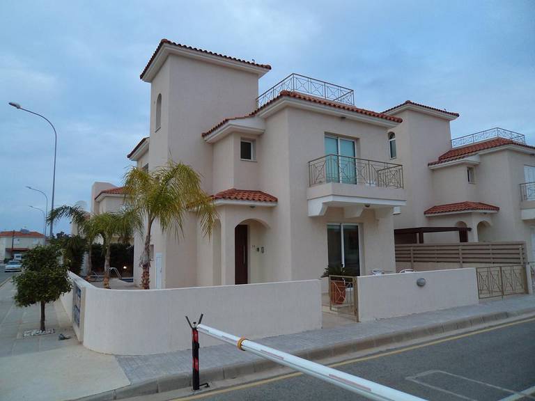 George's Villa