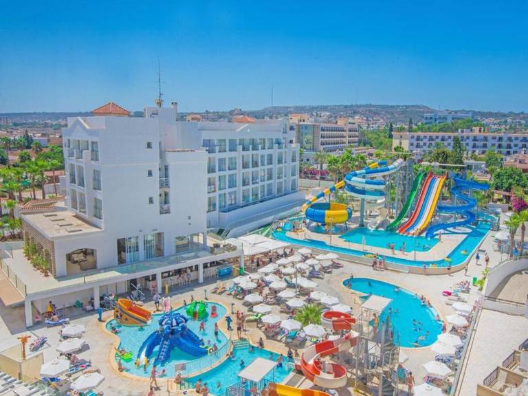 Anastasia Hotel Apts Apt