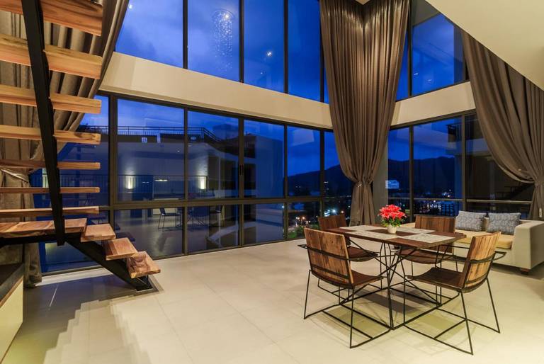 Icon Park Penthouse