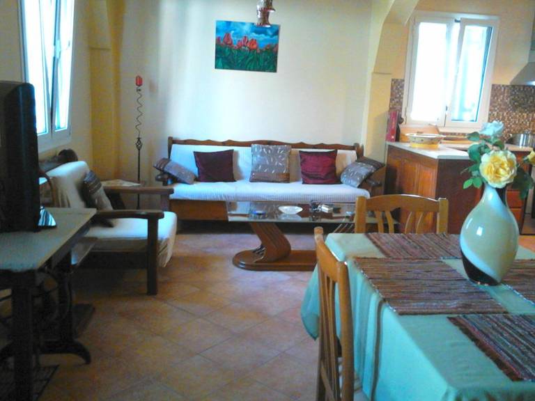 Hellenes house