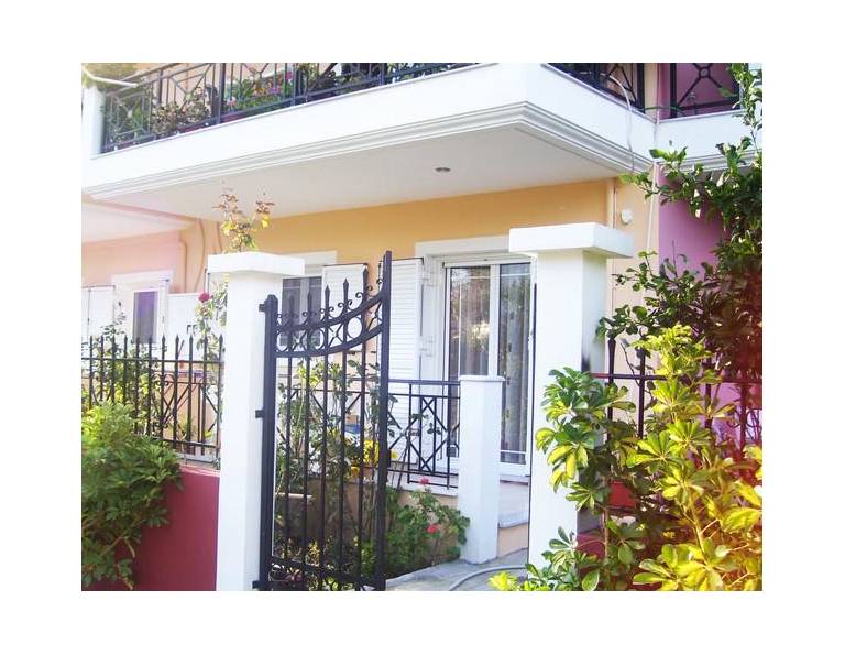 Paraskevi Apartments