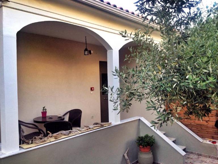 Casa Dina