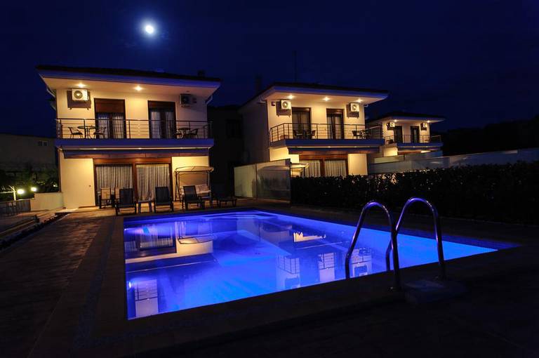 Villas Hanioti