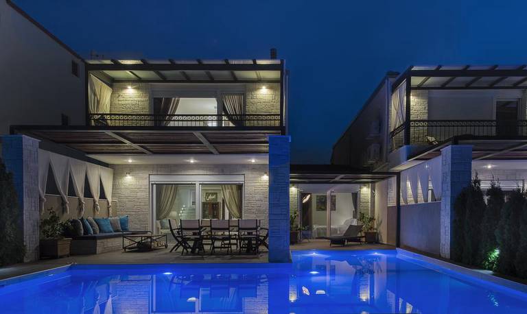 Sunny Villas Exclusive