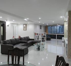 Luxury 3 Bedroom Downtown Apartment в Бангкоке