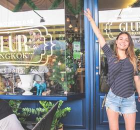 Glur Bangkok Hostel Coffee Bar в Бангкоке