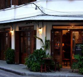 The Bhuthorn Bed & Breakfast в Бангкоке