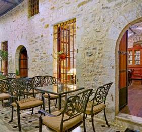 Heritage Hotels- Hotel Kalari в Янине