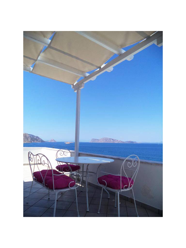 Vlichos Studio Apartment