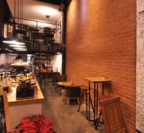 ZEN Rooms Asoke Pier в Бангкоке