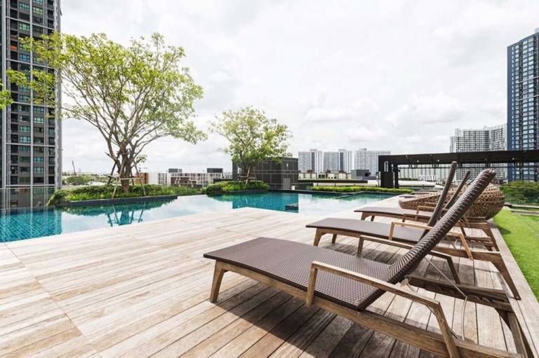 THE BASE PARK WEST By Favstay