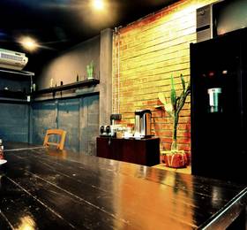The Neighbor Hoot Hostel Cafe в Бангкоке
