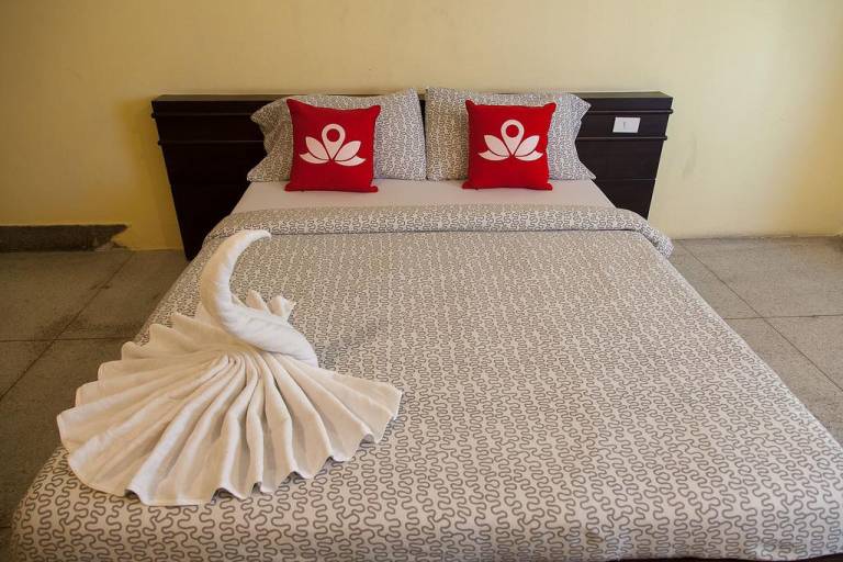 ZEN Rooms Siripong Road