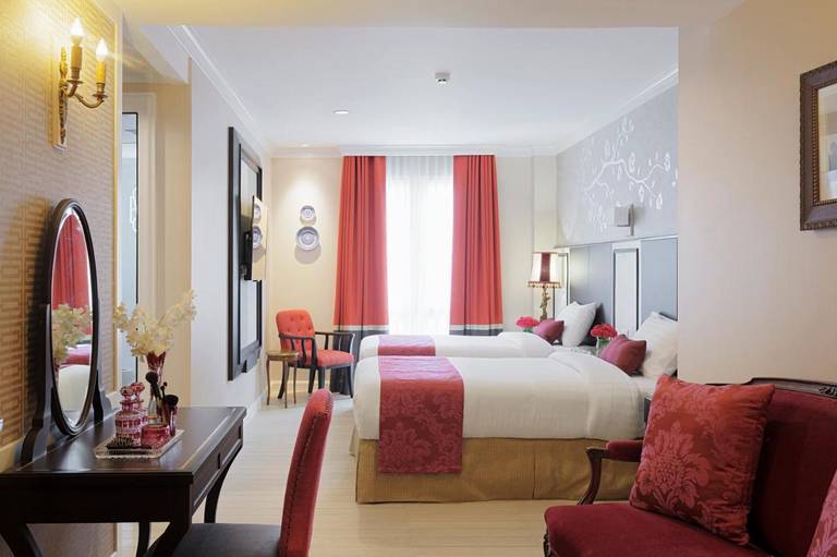 Sara's hotel