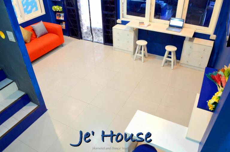 Je' House