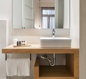 Monk suites by MLT в Афинах