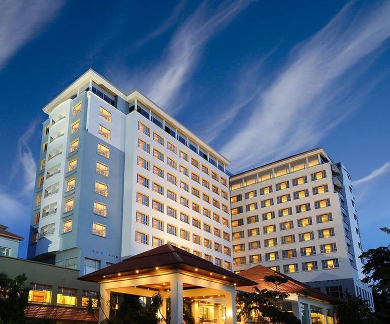 K Park Grand Hotel