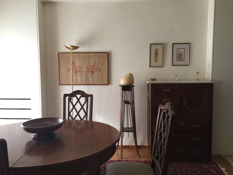 Art Deco Spacious Appartment close to centre
