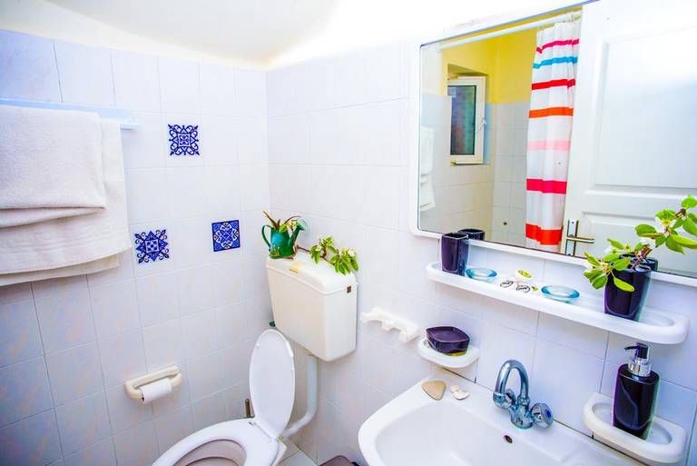 Aloni Studios and Apartments