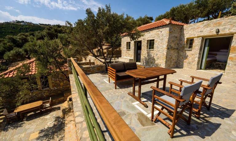 CasaMilos Stone Chalets