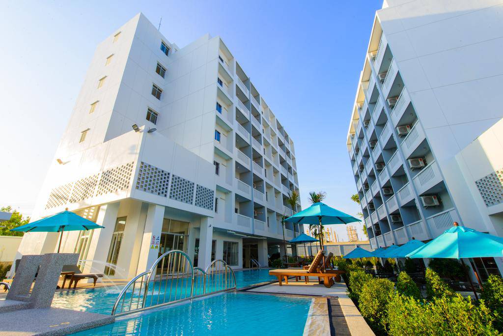 Recenta Suite Phuket Suanluang 4*