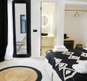 King's Suites в Камари