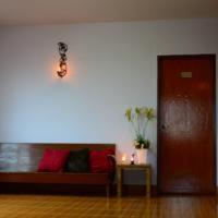 Phoonsab Hostel в Пхитсанулоке
