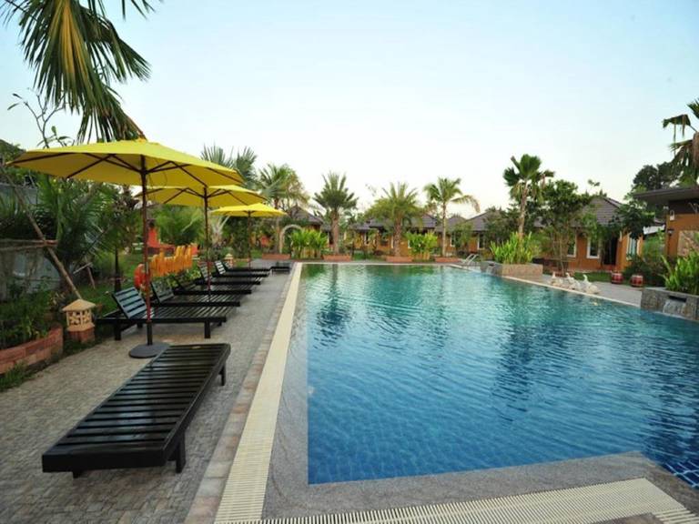 Park & Pool Resort