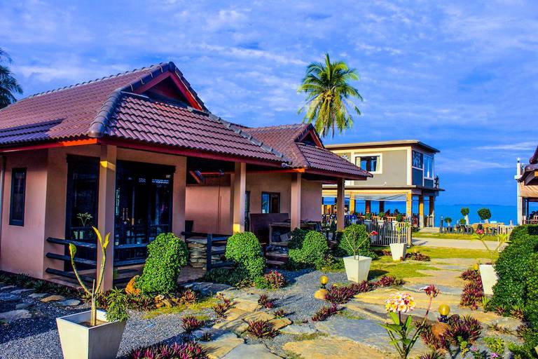 Needa Rock Resort