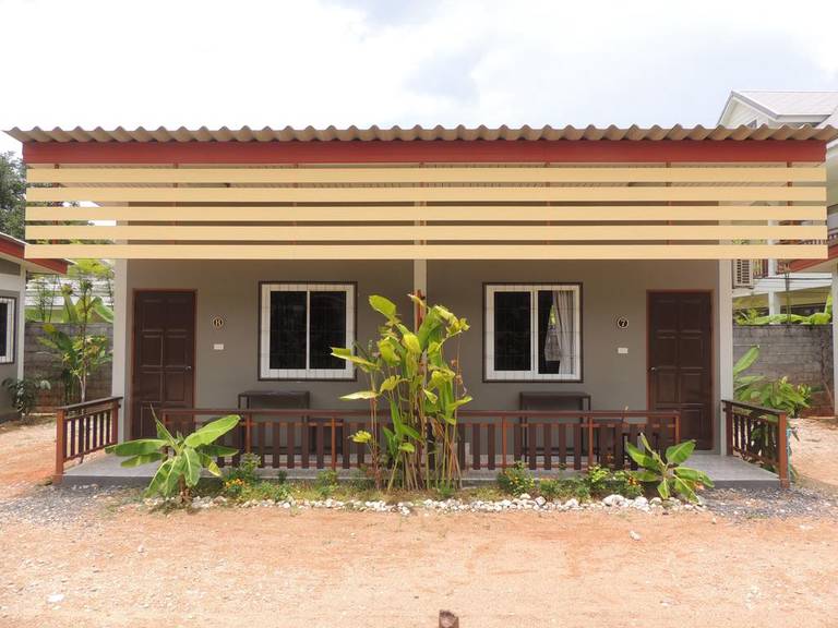 Banana Lodge