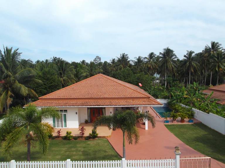 Coco Villa Bangsapan
