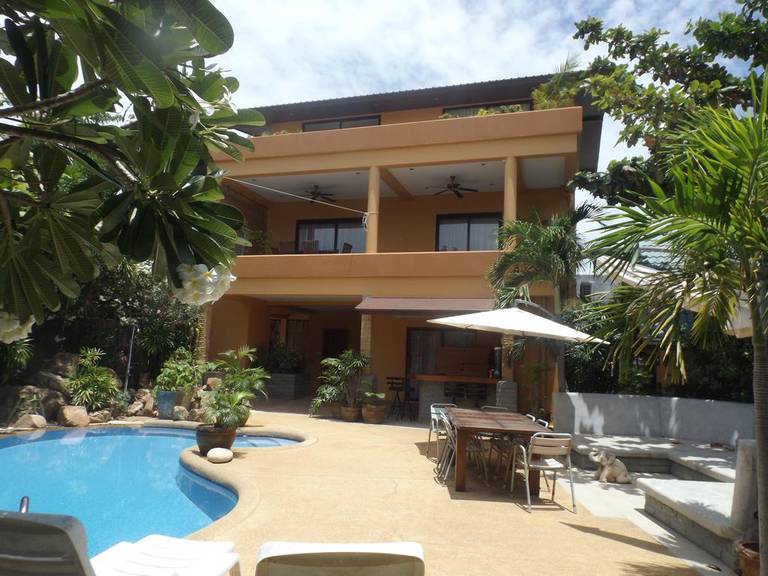 Tongson Villas