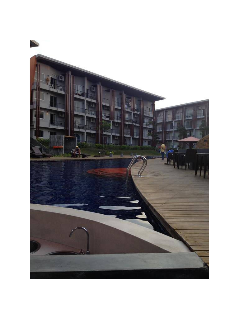 Replay Condominium