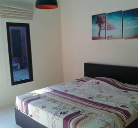 Back-Budget Hostel в Чалонге