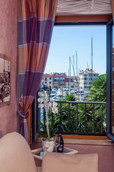 Junior Suite Home Италия, Градо